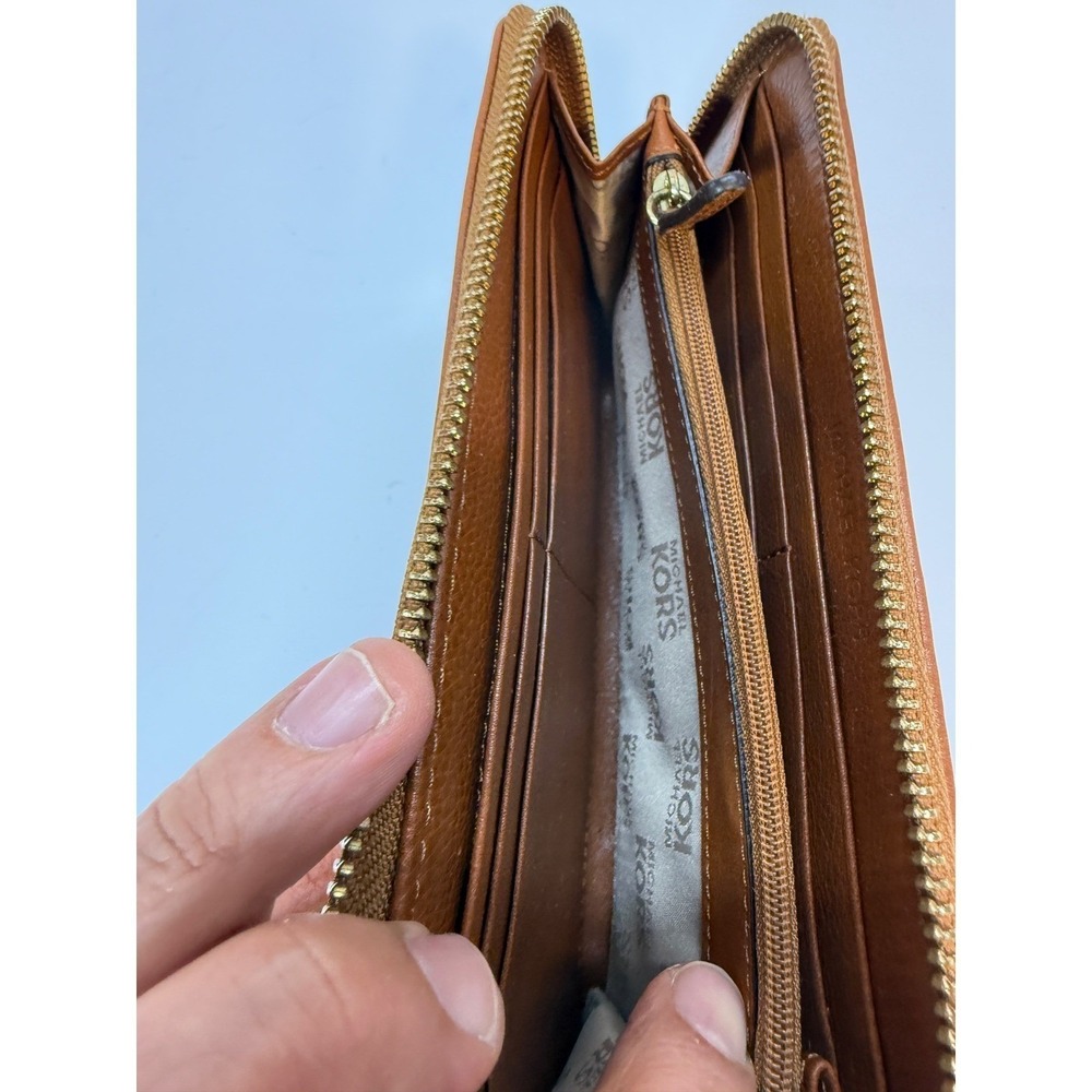 Michael Kors MK Signature Zip Around Continental Wallet Tan Beige Gold Tone Logo - Picture 3 of 11